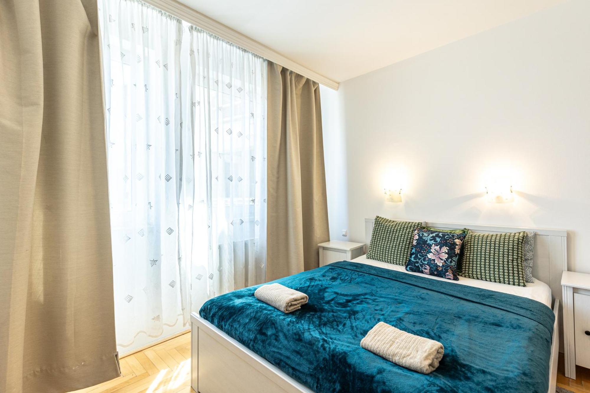 בודפשט Gozsdu White Raven Residence 305 מראה חיצוני תמונה