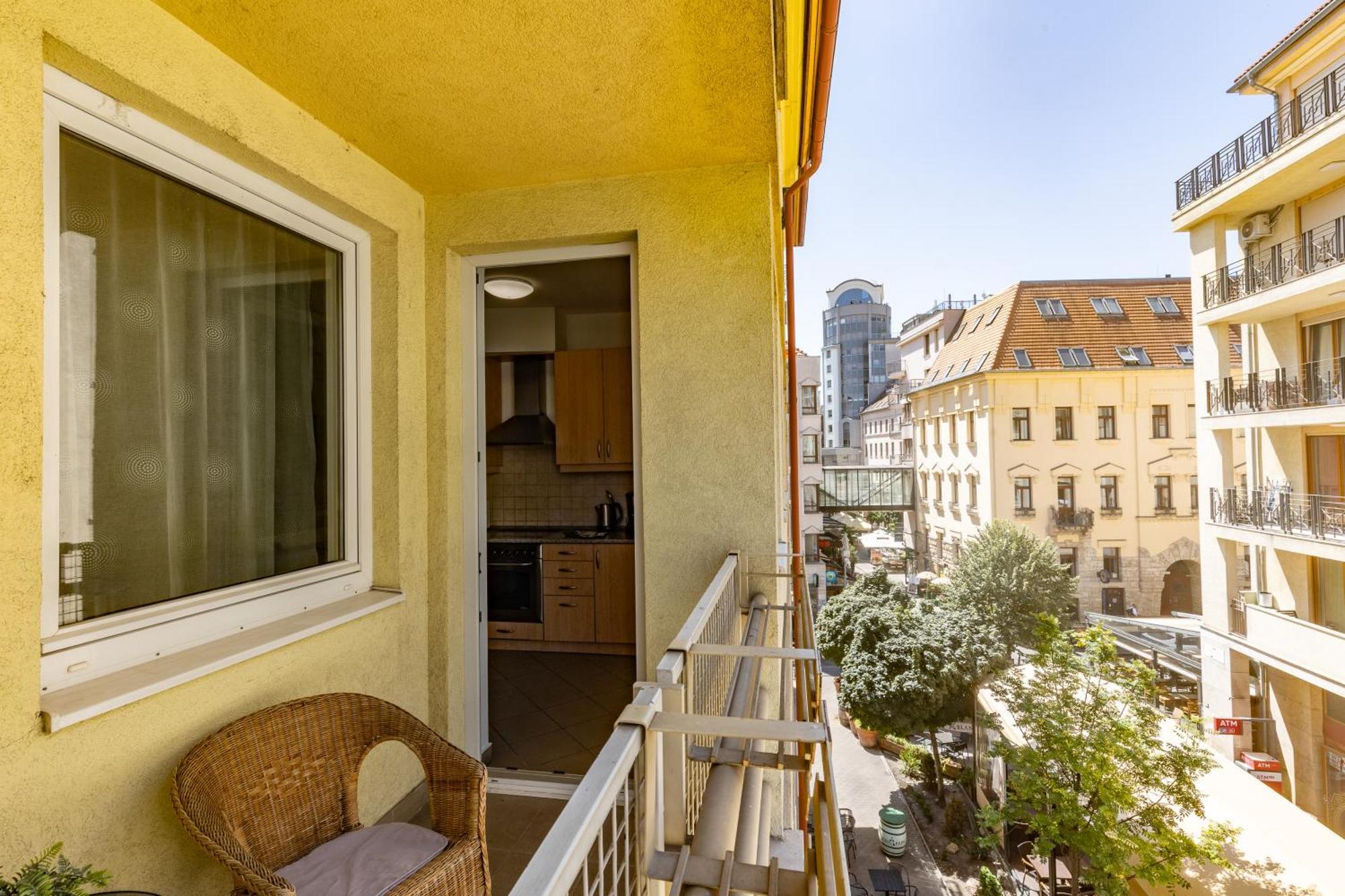 בודפשט Gozsdu White Raven Residence 305 מראה חיצוני תמונה