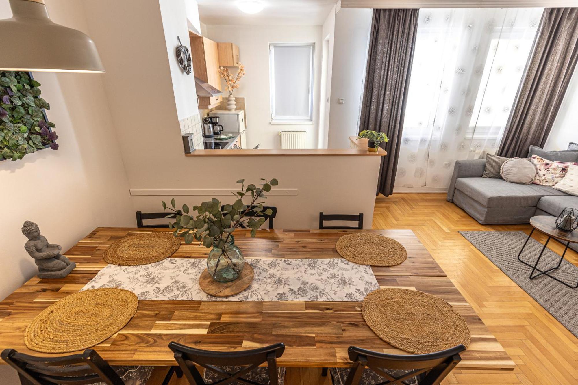 בודפשט Gozsdu White Raven Residence 305 מראה חיצוני תמונה